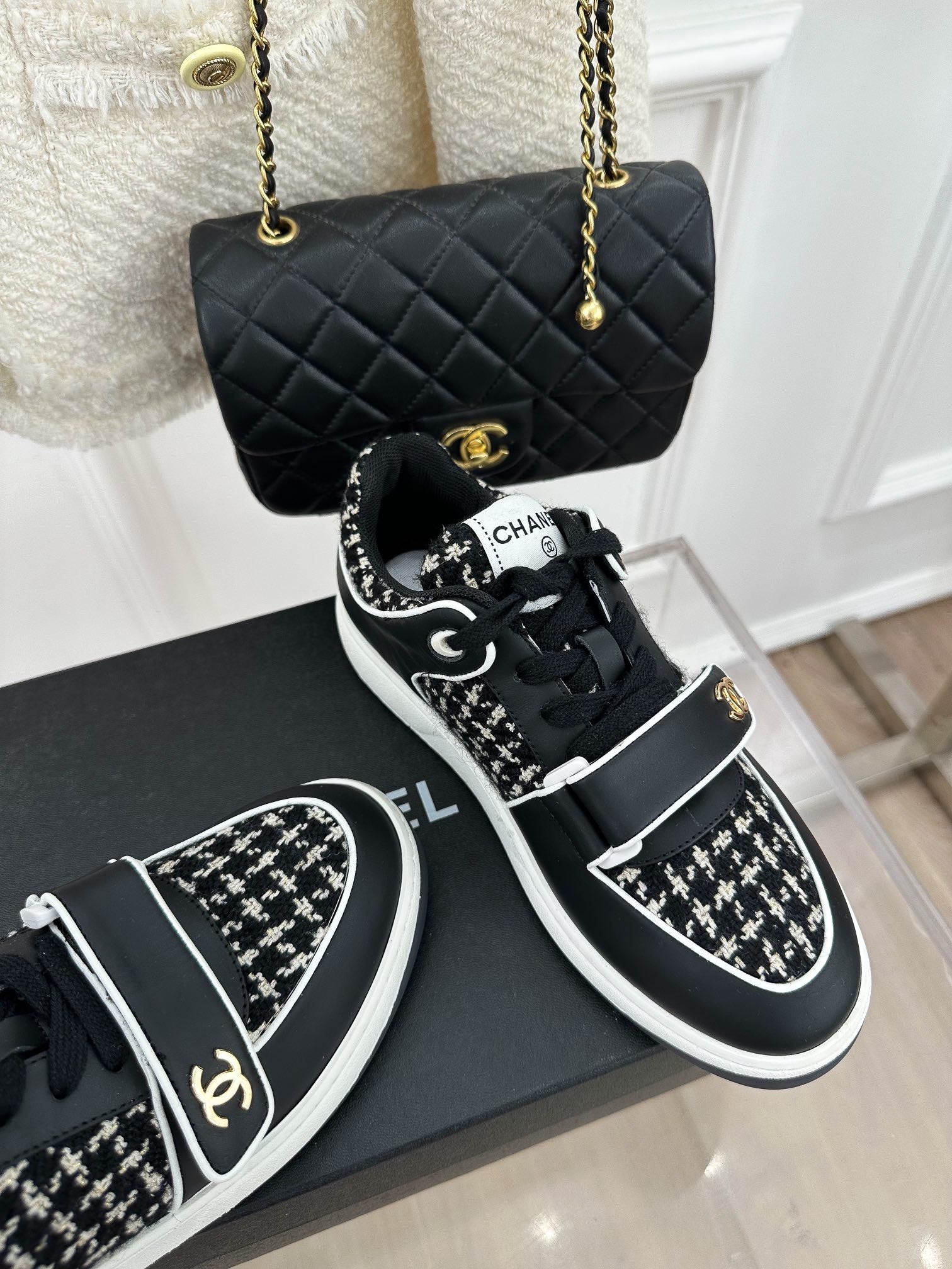 Luxury Shoes Sandals - CHL - 210