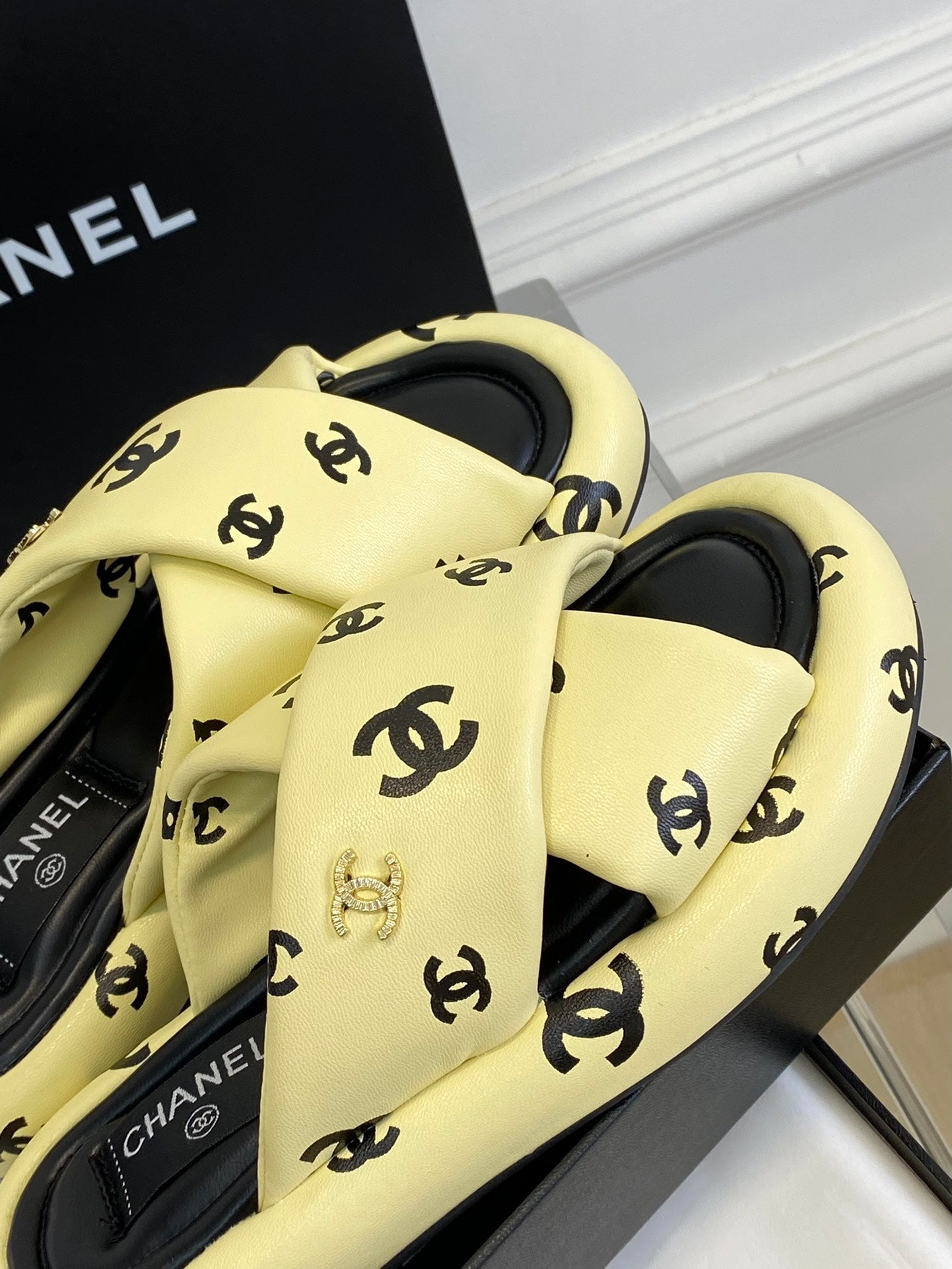 Luxury Shoes Sandals - CHL - 481