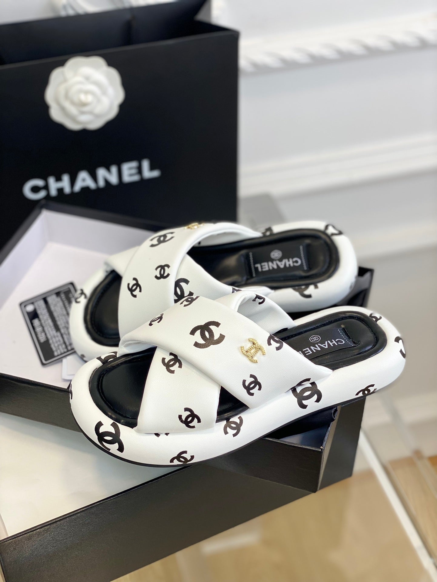 Luxury Shoes Sandals - CHL - 484