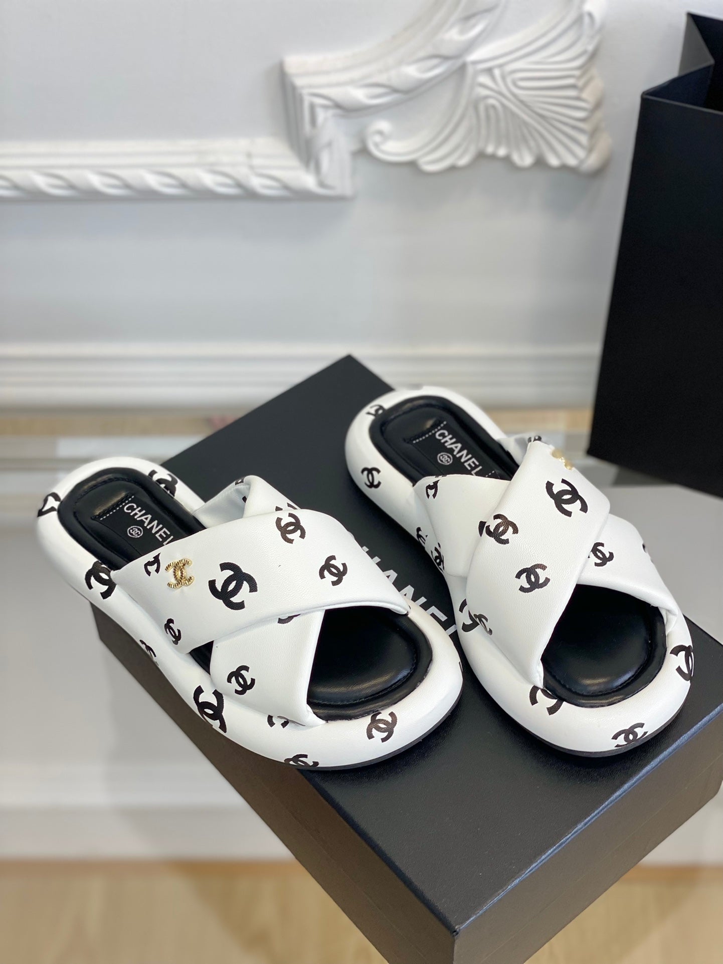 Luxury Shoes Sandals - CHL - 484