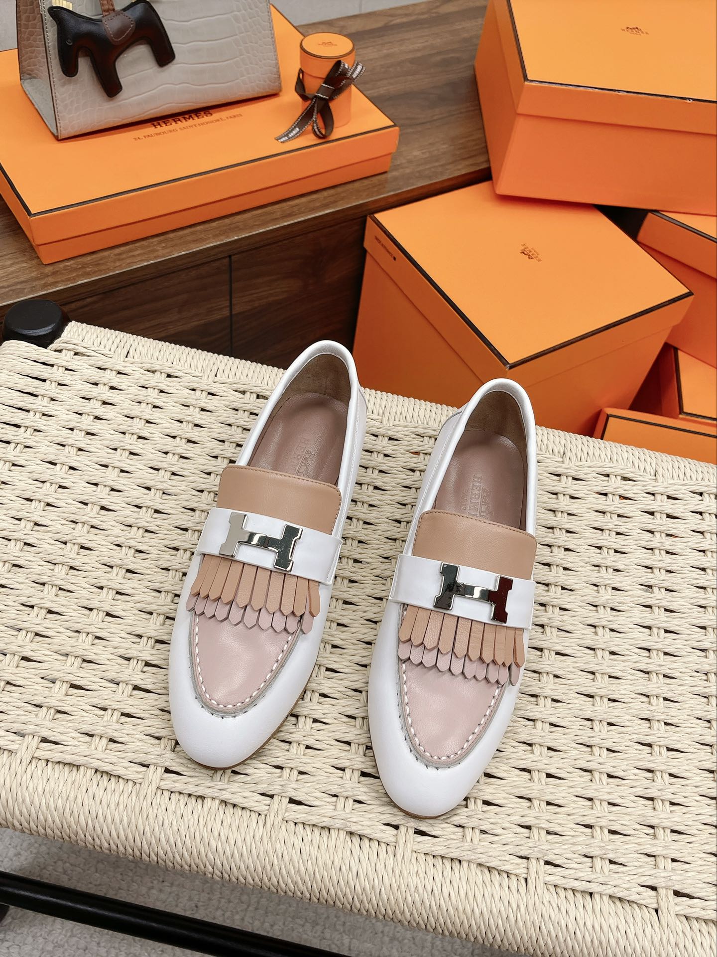 Luxury Shoes - HMS - 140