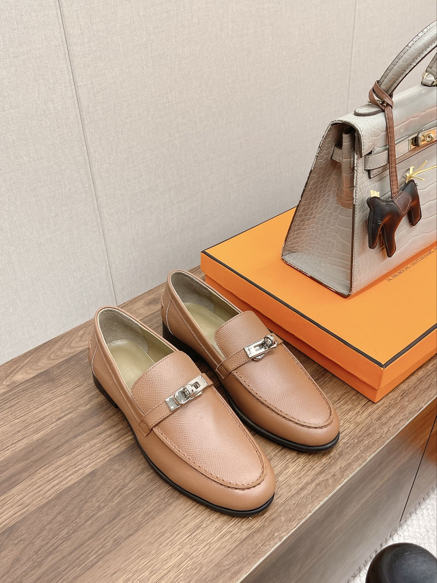 Luxury Shoes - HMS - 132