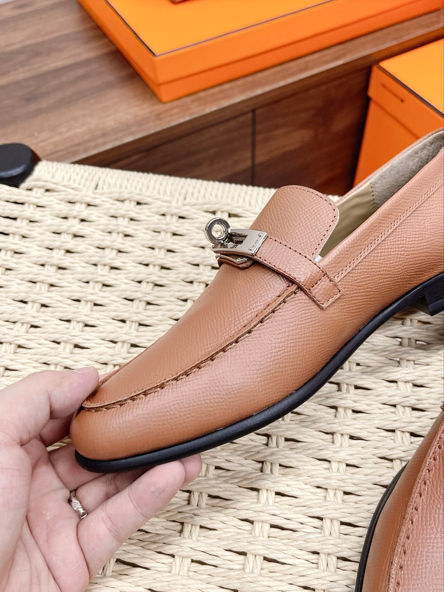 Luxury Shoes - HMS - 132