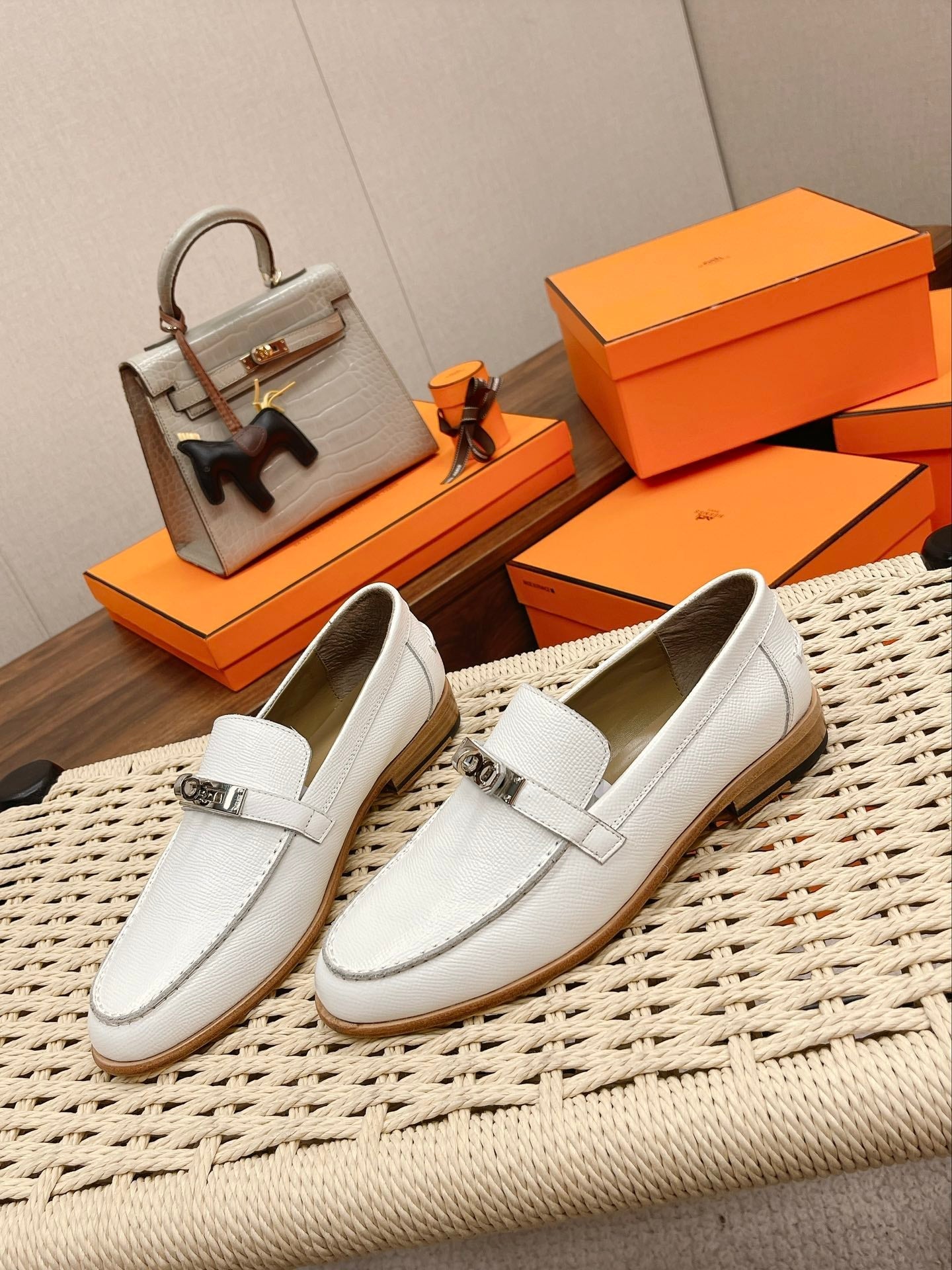 Luxury Shoes - HMS - 129