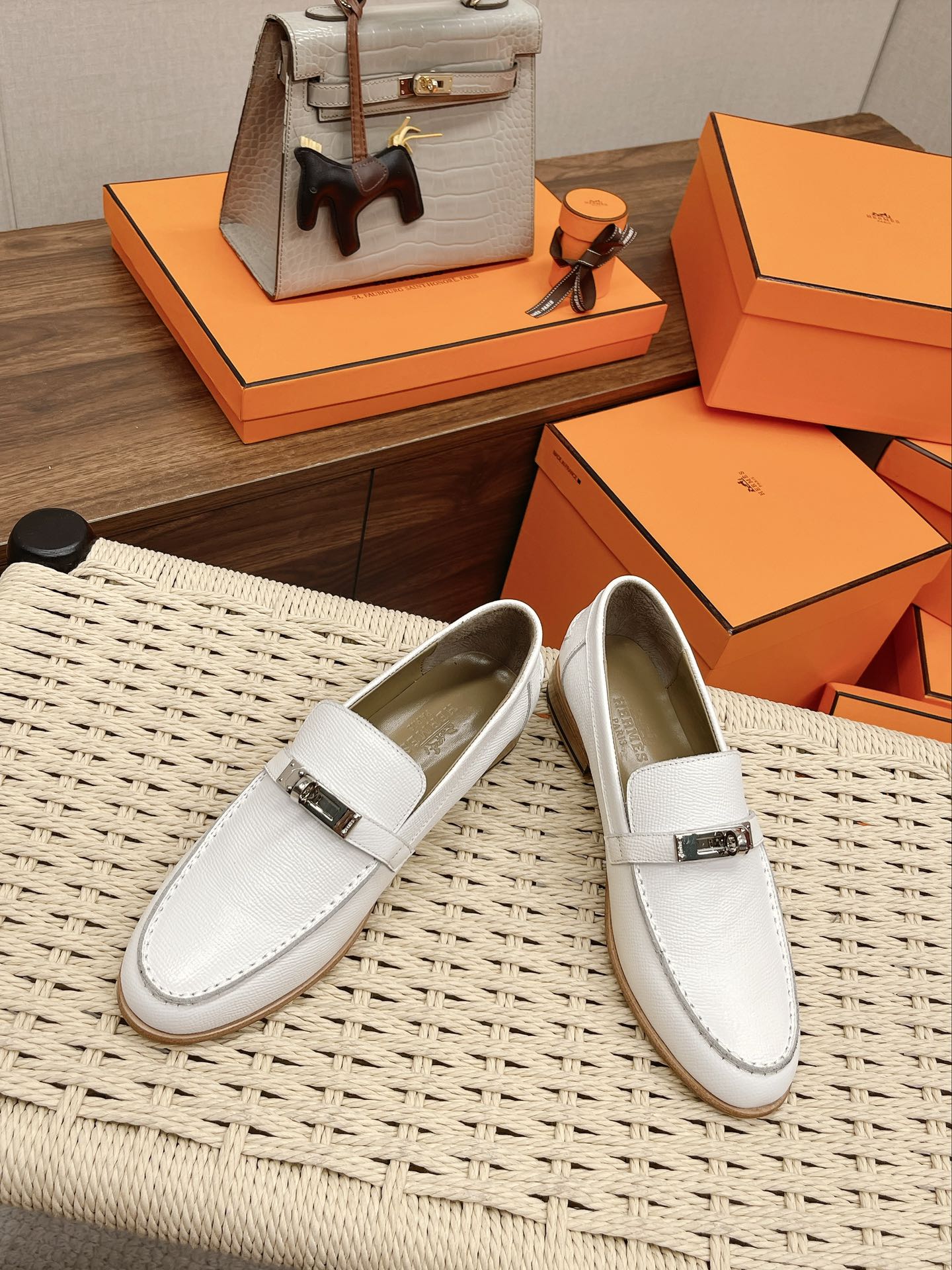 Luxury Shoes - HMS - 129