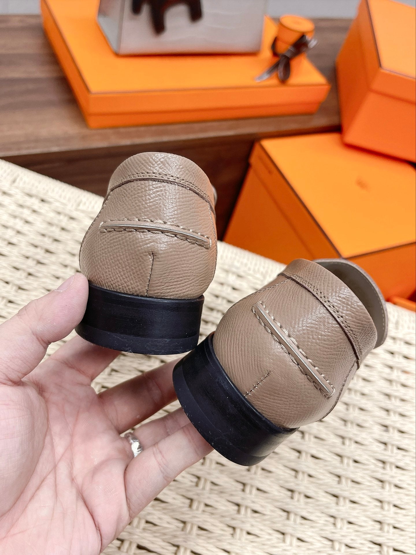 Luxury Shoes - HMS - 137