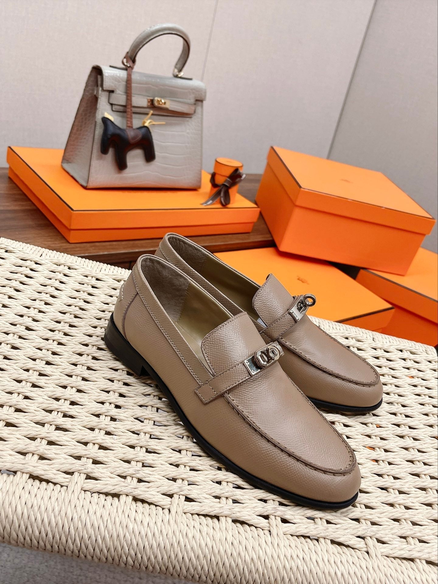 Luxury Shoes - HMS - 137