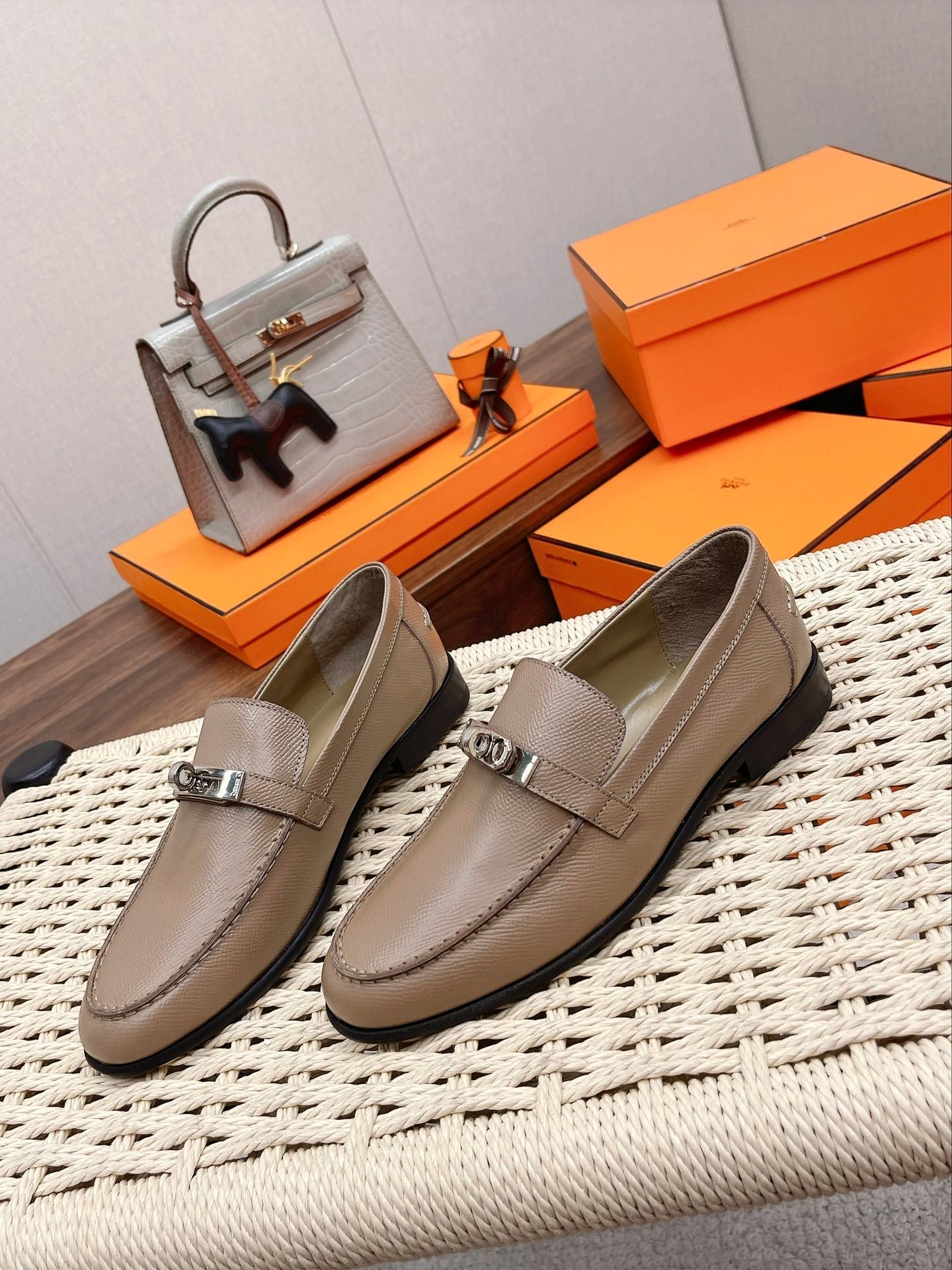 Luxury Shoes - HMS - 137