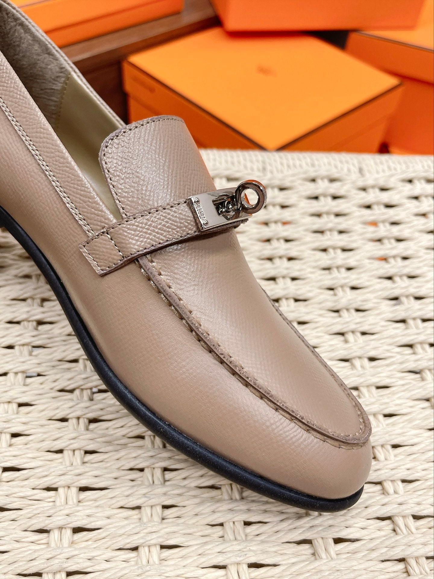 Luxury Shoes - HMS - 137