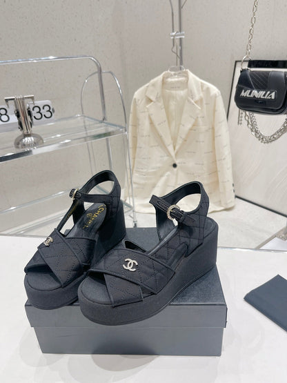 Luxury Shoes Sandals - CHL - 177