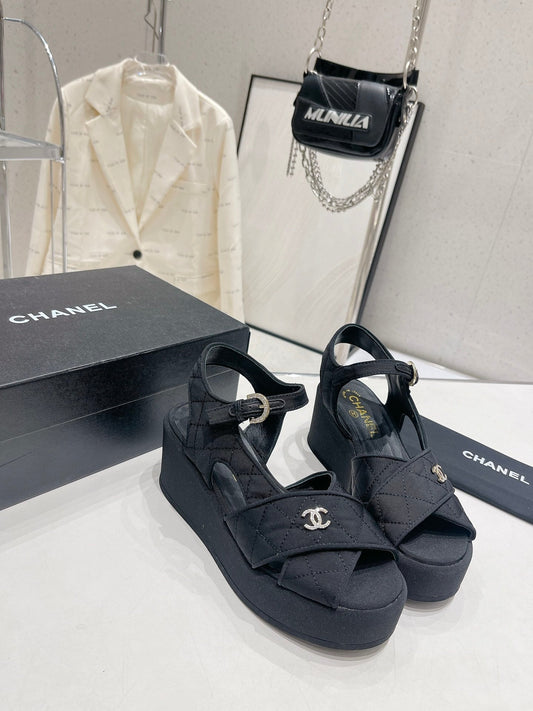 Luxury Shoes Sandals - CHL - 177