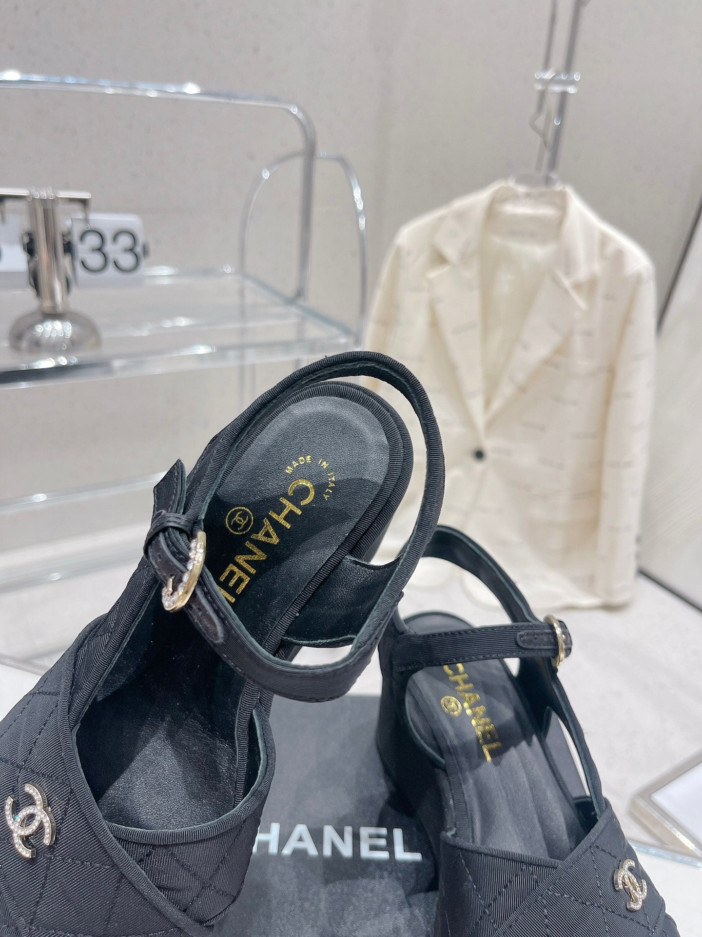 Luxury Shoes Sandals - CHL - 177