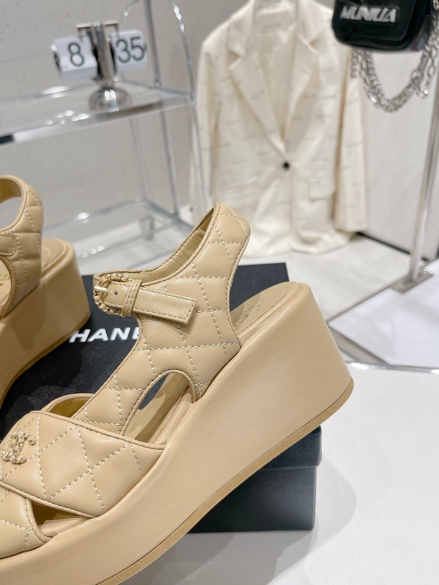 Luxury Shoes Sandals - CHL - 180