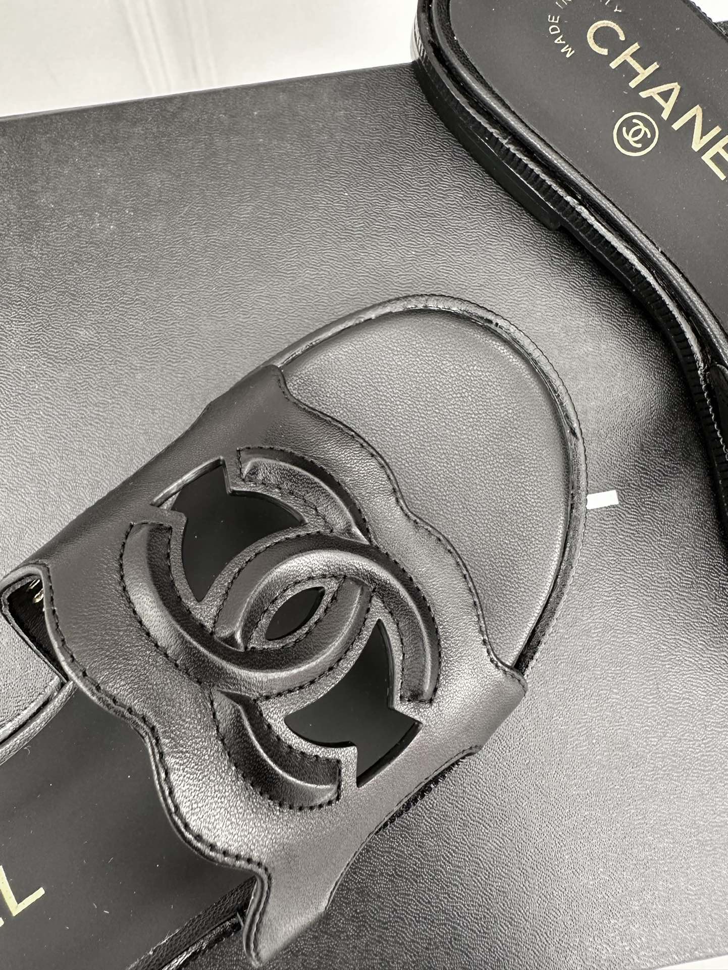 Luxury Shoes Sandals - CHL - 445