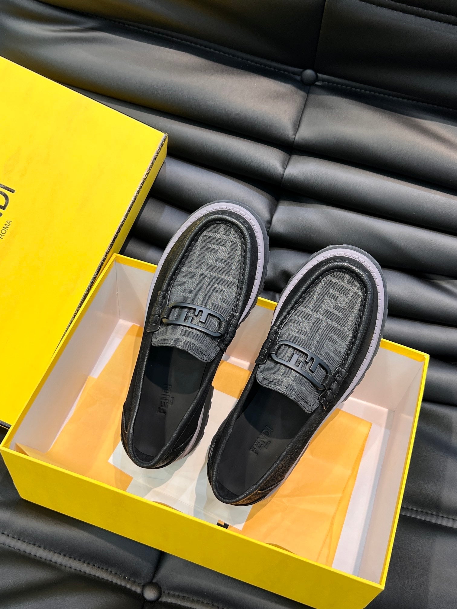 Luxury Shoes - FED - 098