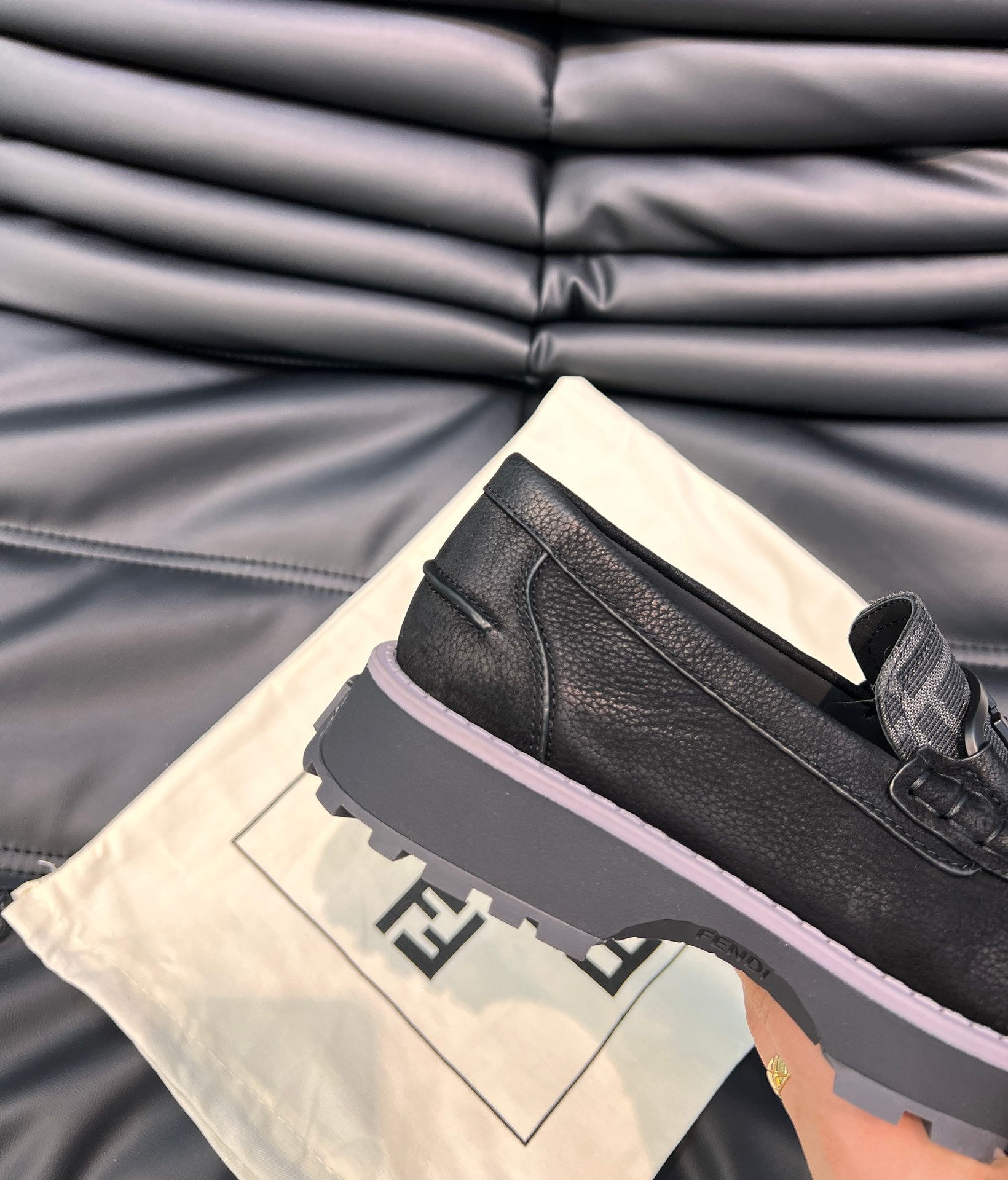 Luxury Shoes - FED - 098