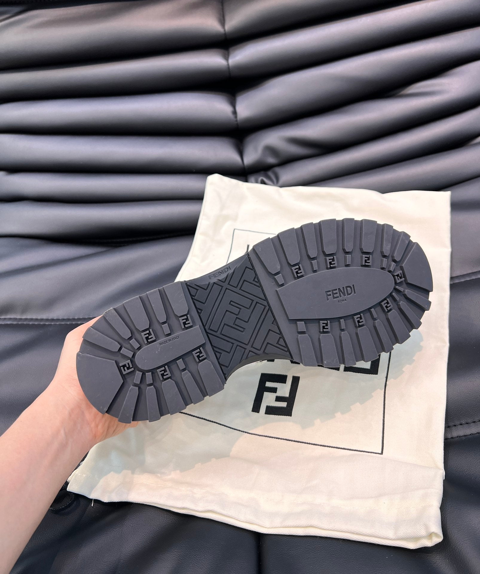 Luxury Shoes - FED - 097