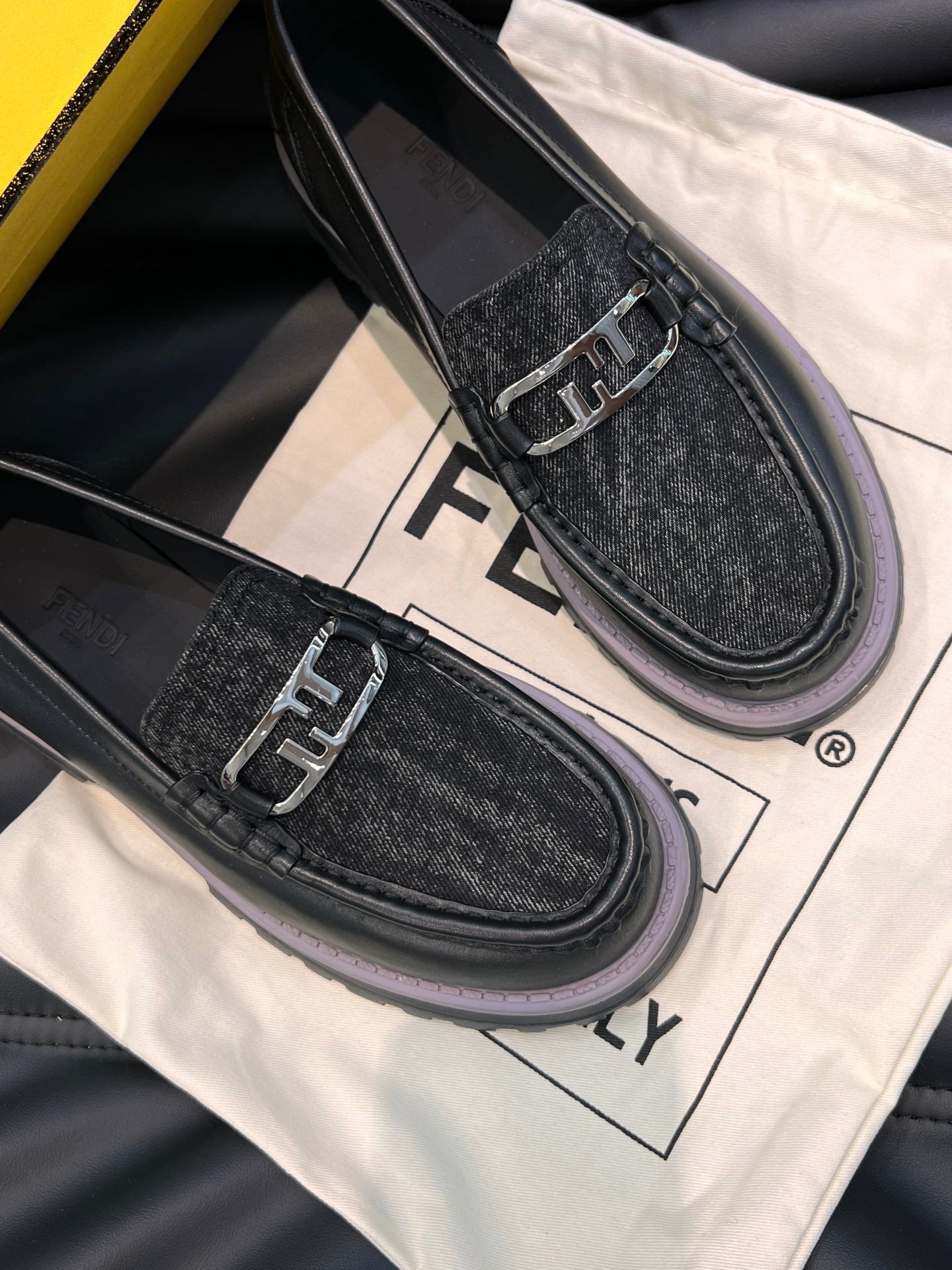 Luxury Shoes - FED - 090