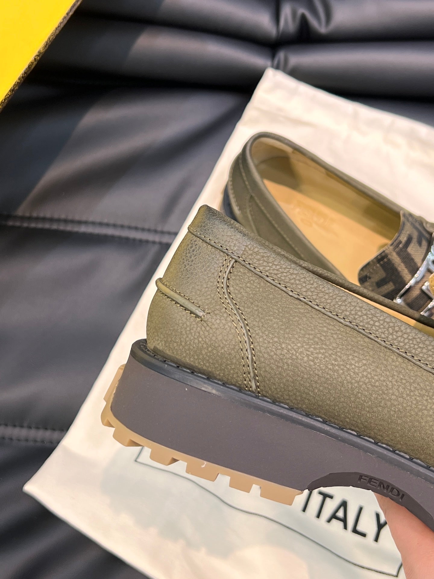 Luxury Shoes - FED - 093