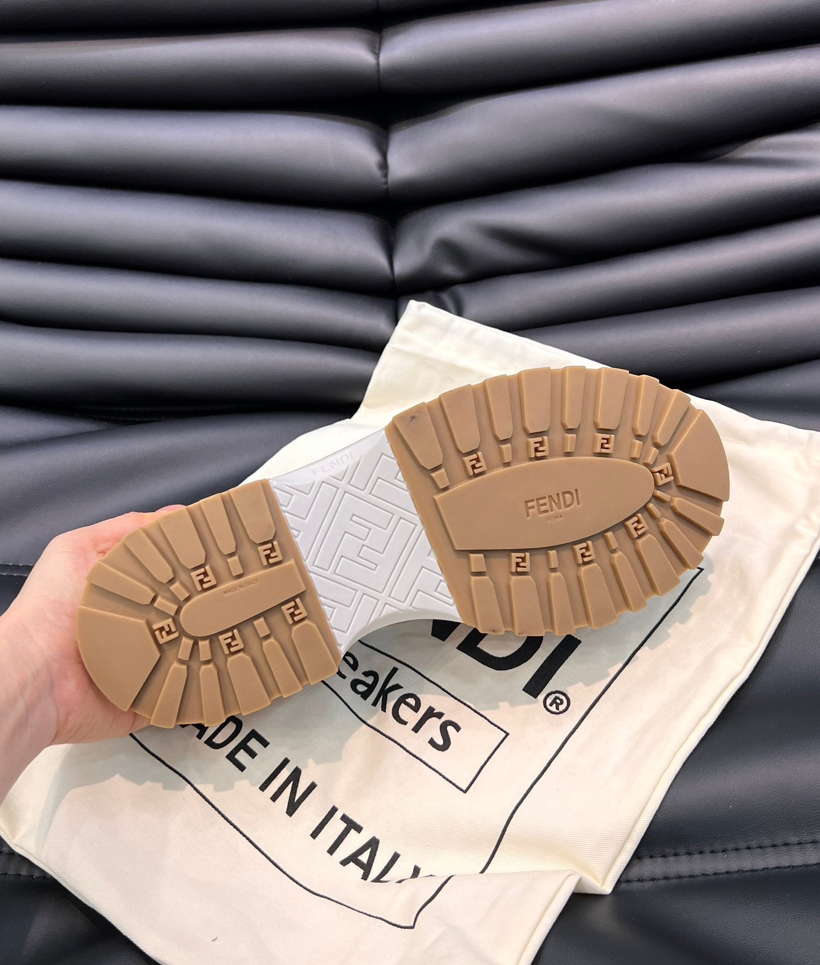 Luxury Shoes - FED - 094