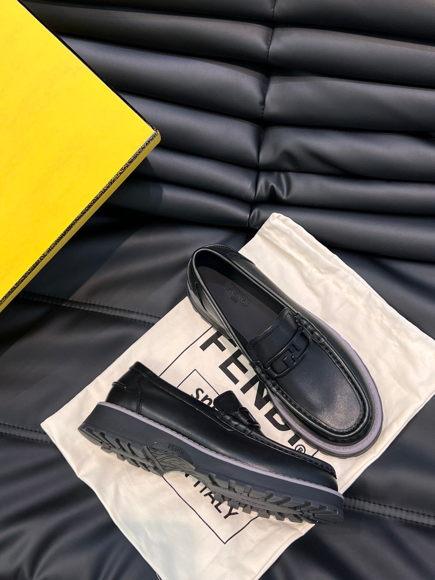 Luxury Shoes - FED - 095