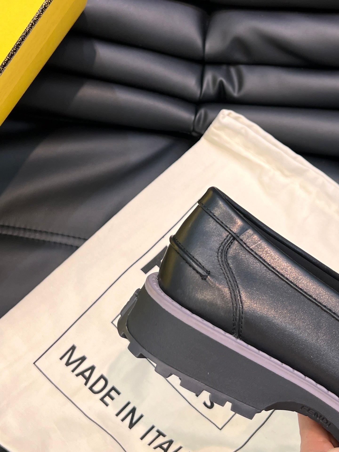 Luxury Shoes - FED - 095