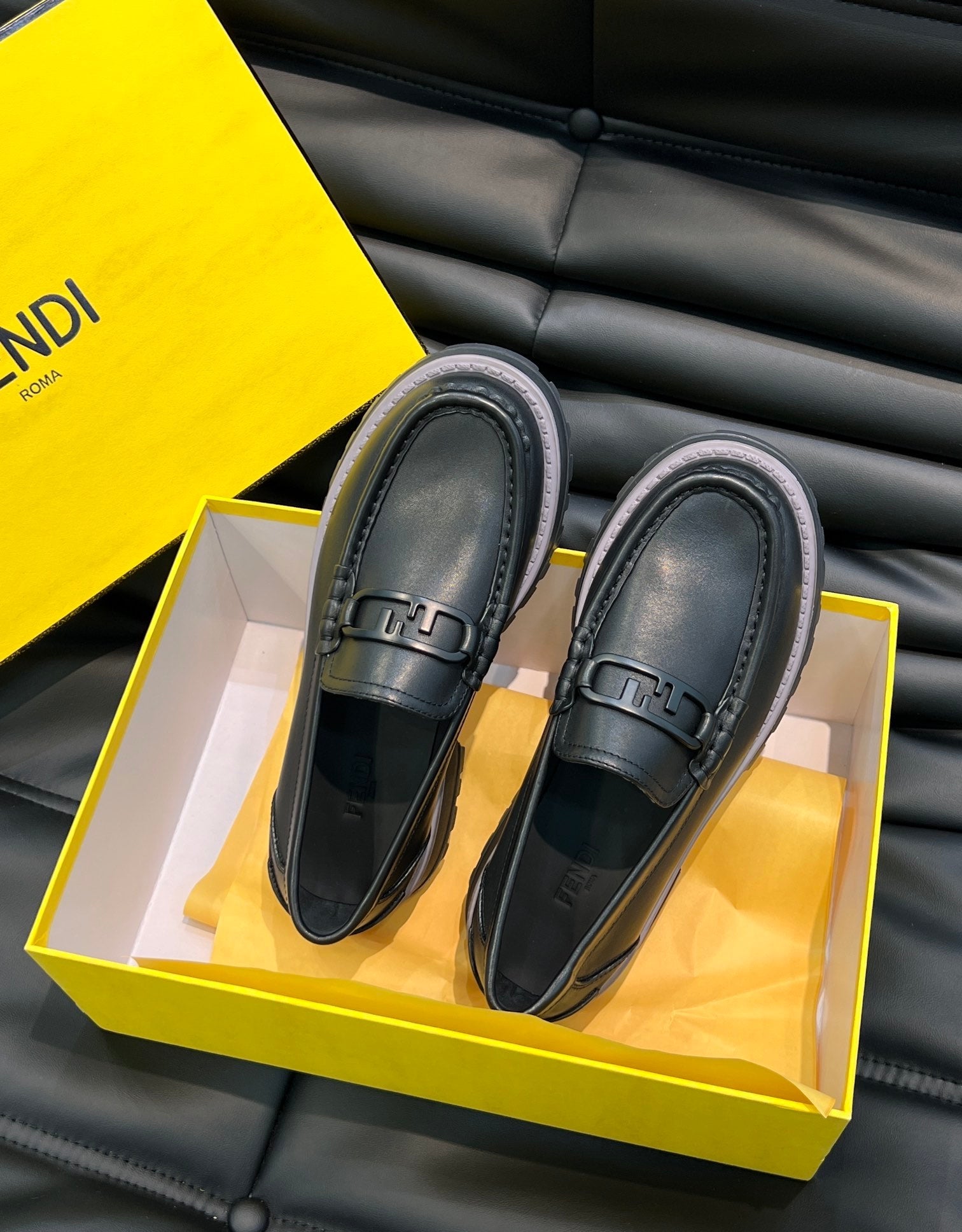 Luxury Shoes - FED - 095