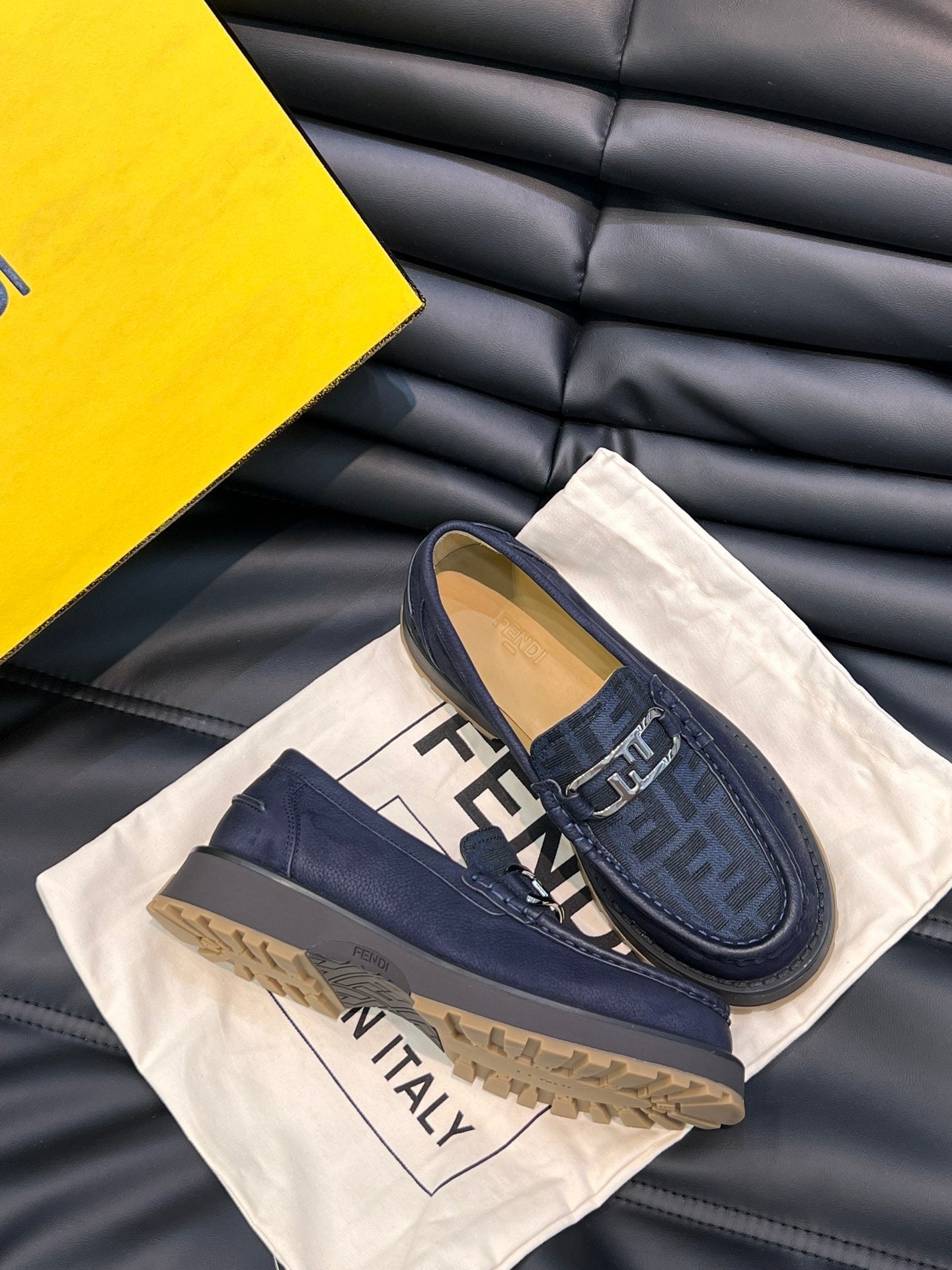 Luxury Shoes - FED - 096