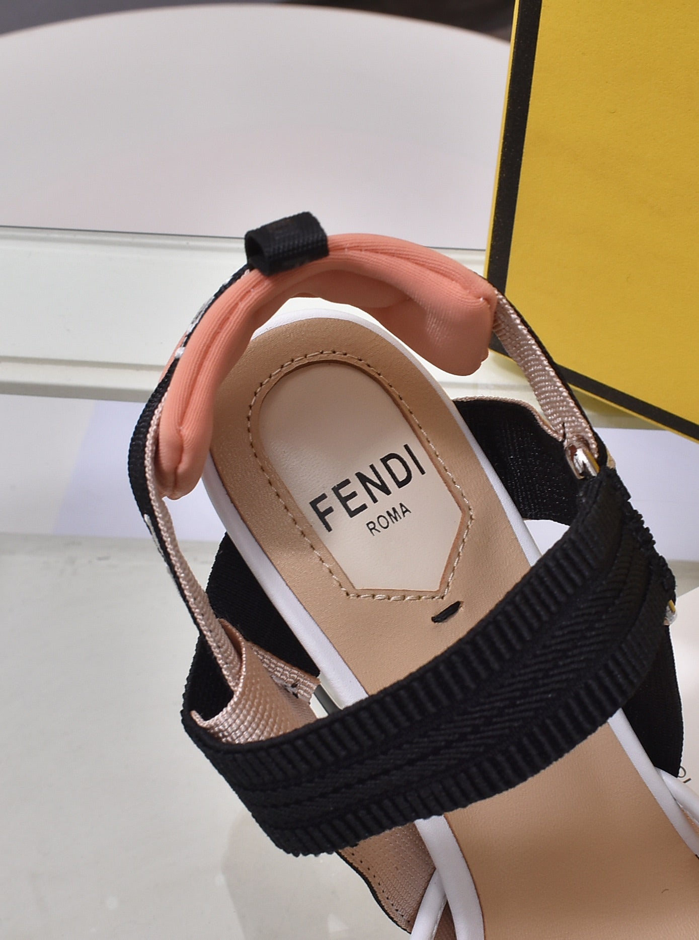 Luxury Shoes - FED - 101
