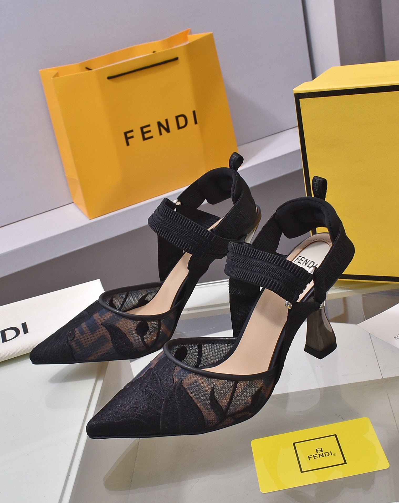 Luxury Shoes - FED - 102