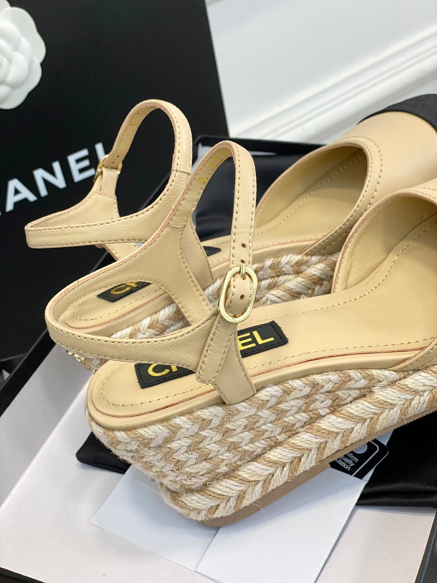 Luxury Shoes Sandals - CHL - 096