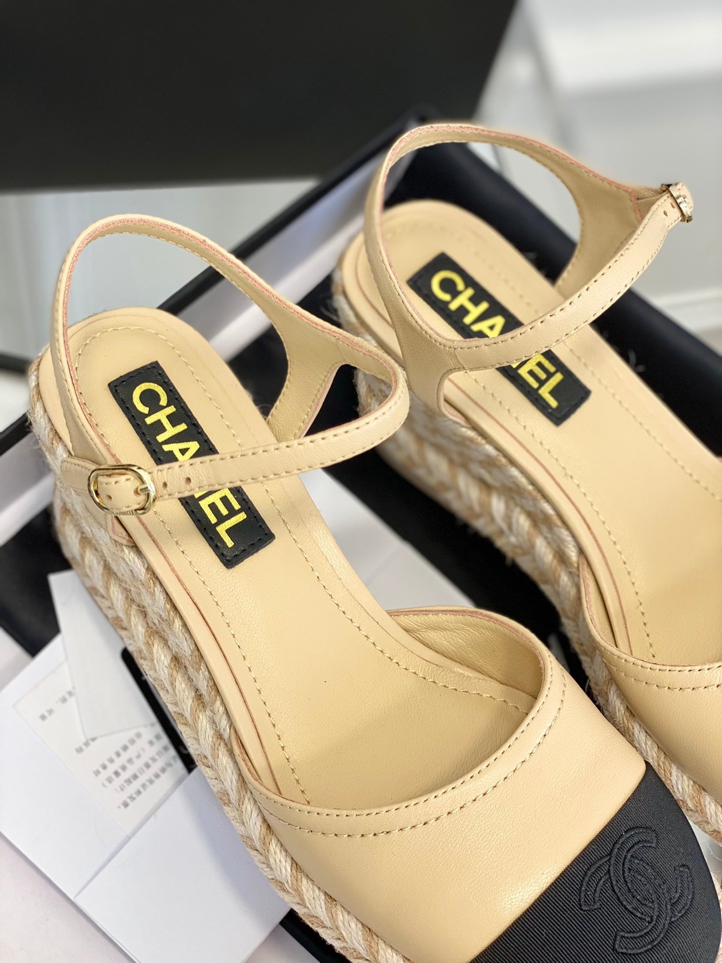 Luxury Shoes Sandals - CHL - 096