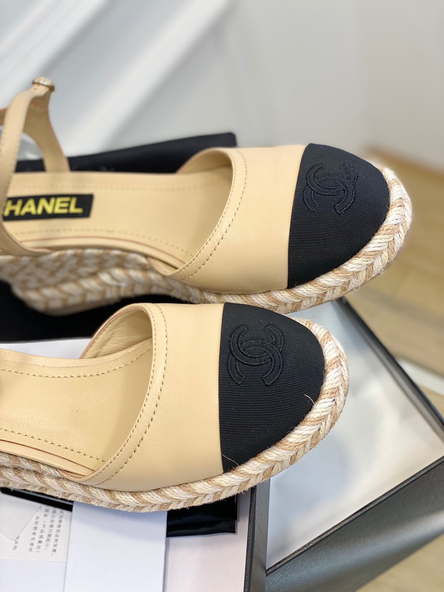 Luxury Shoes Sandals - CHL - 096