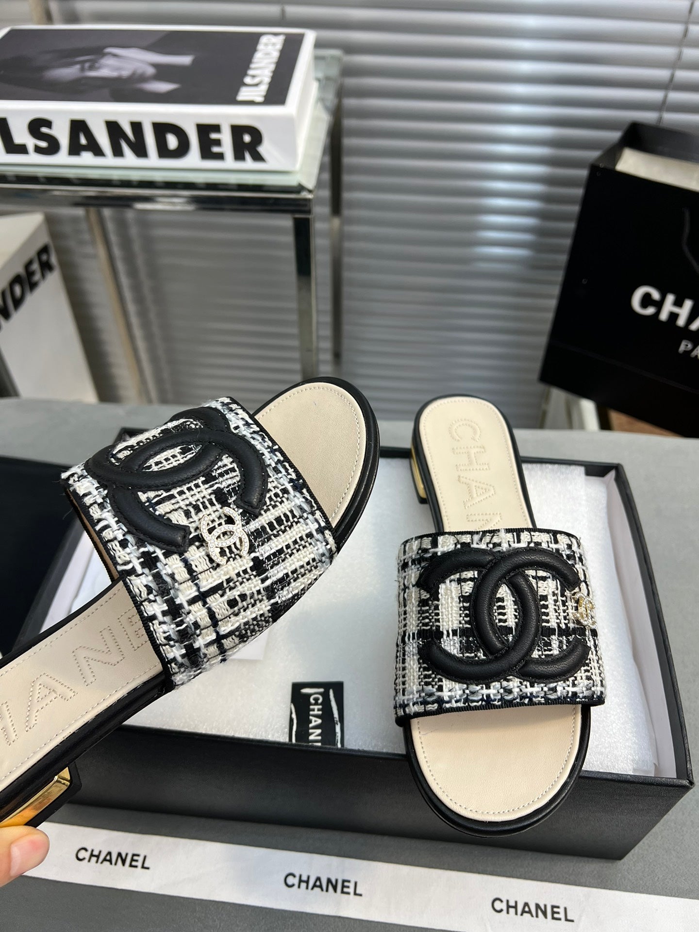 Luxury Shoes Sandals - CHL - 343