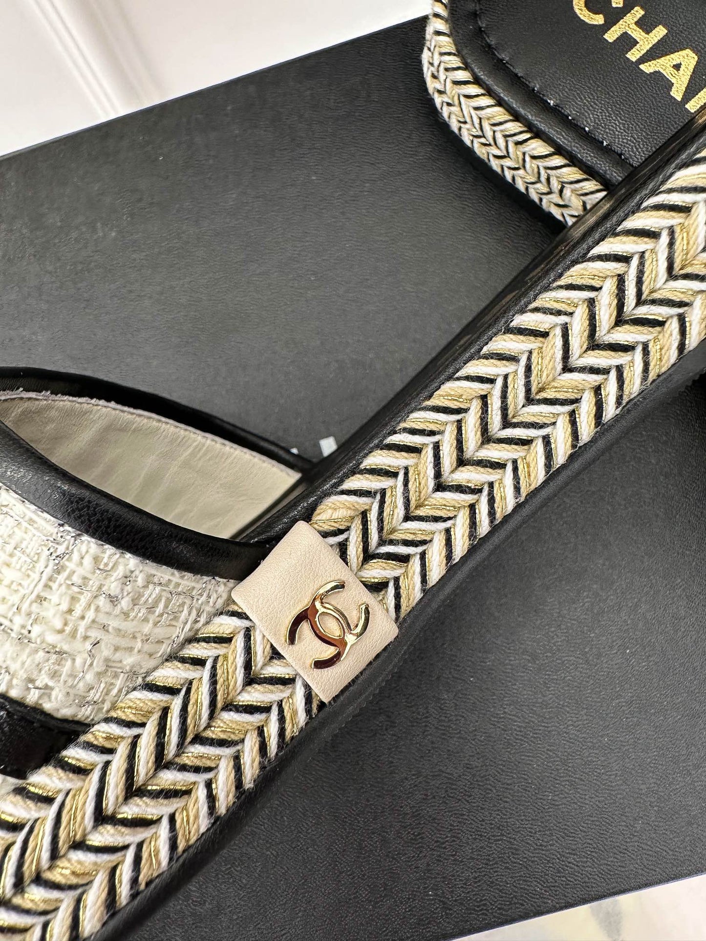 Luxury Shoes Sandals - CHL - 395