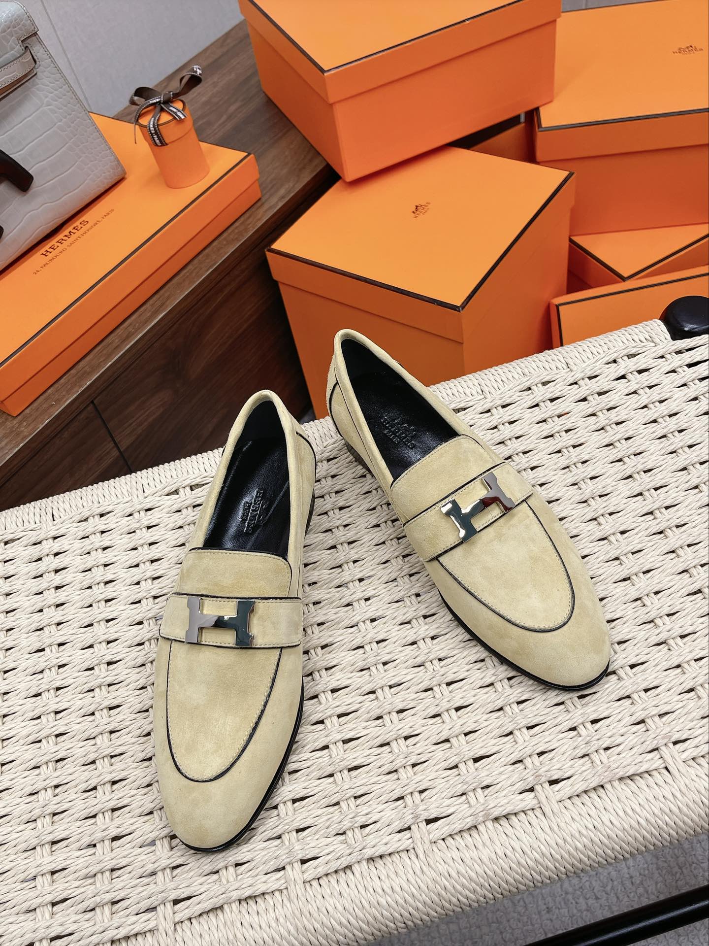 Luxury Shoes - HMS - 120