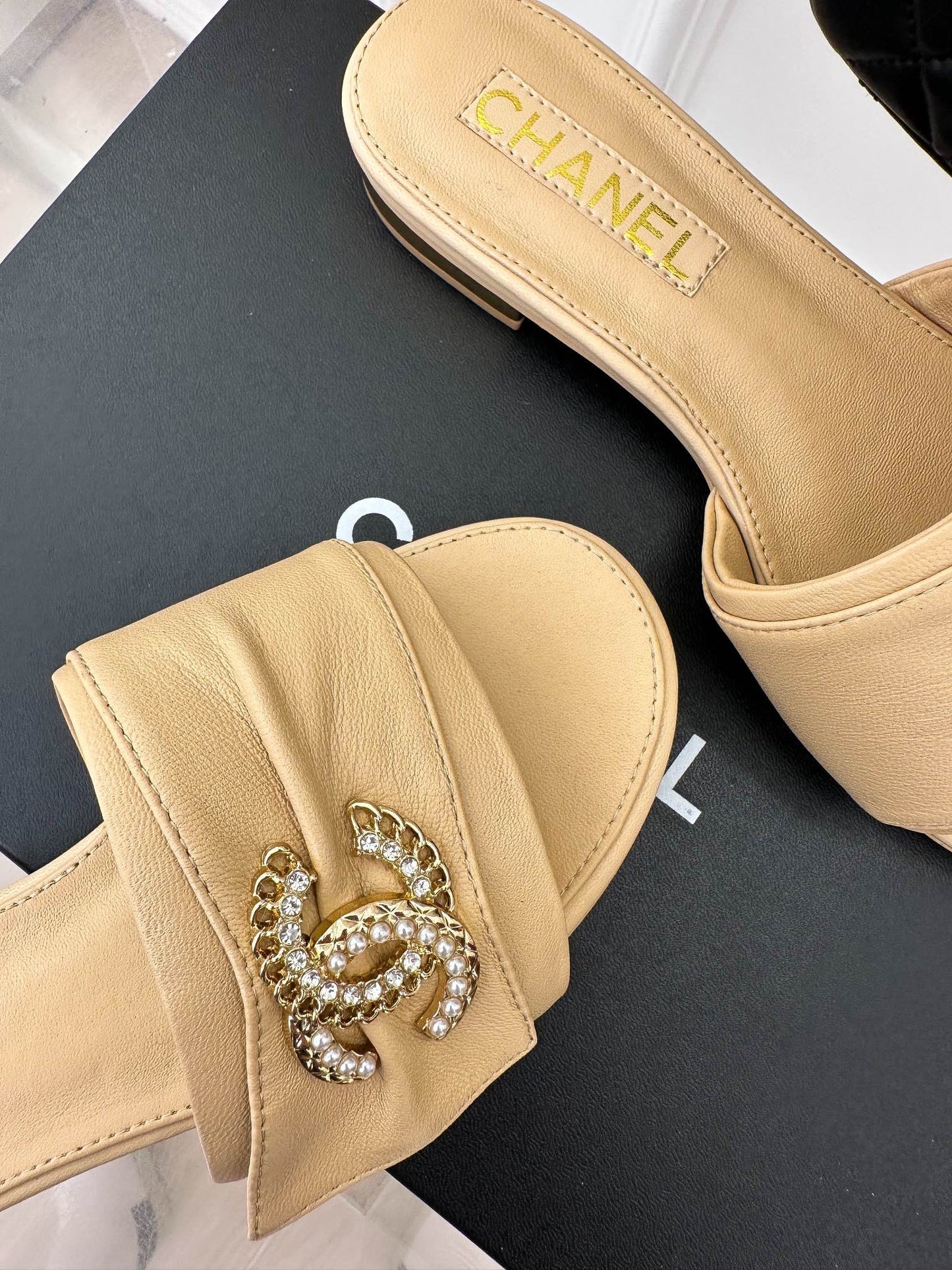 Luxury Shoes Sandals - CHL - 330