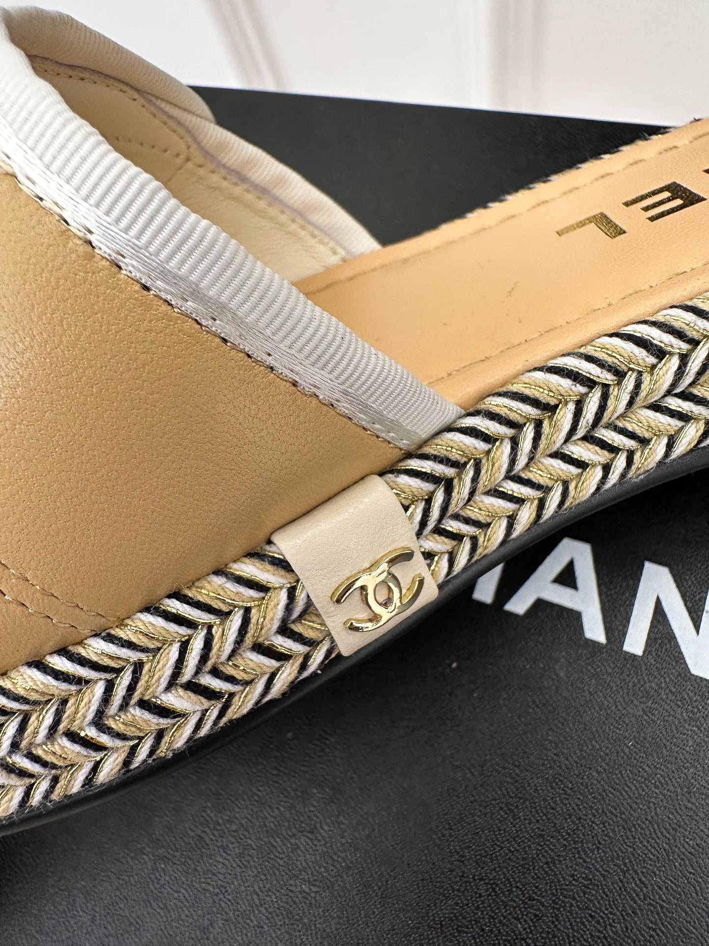 Luxury Shoes Sandals - CHL - 231