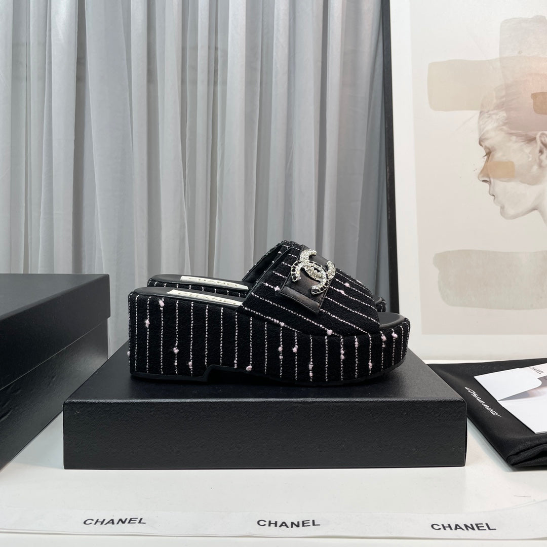 Luxury Shoes Sandals - CHL - 300