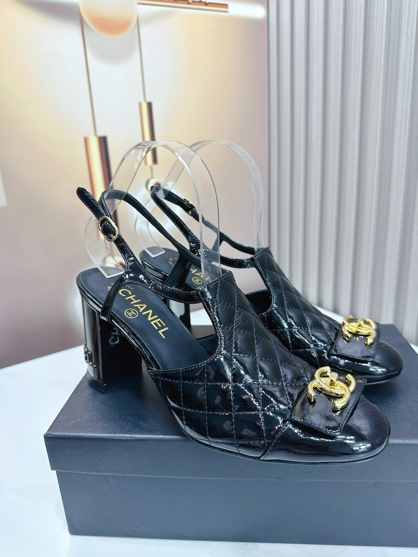 Luxury Shoes Sandals - CHL - 321