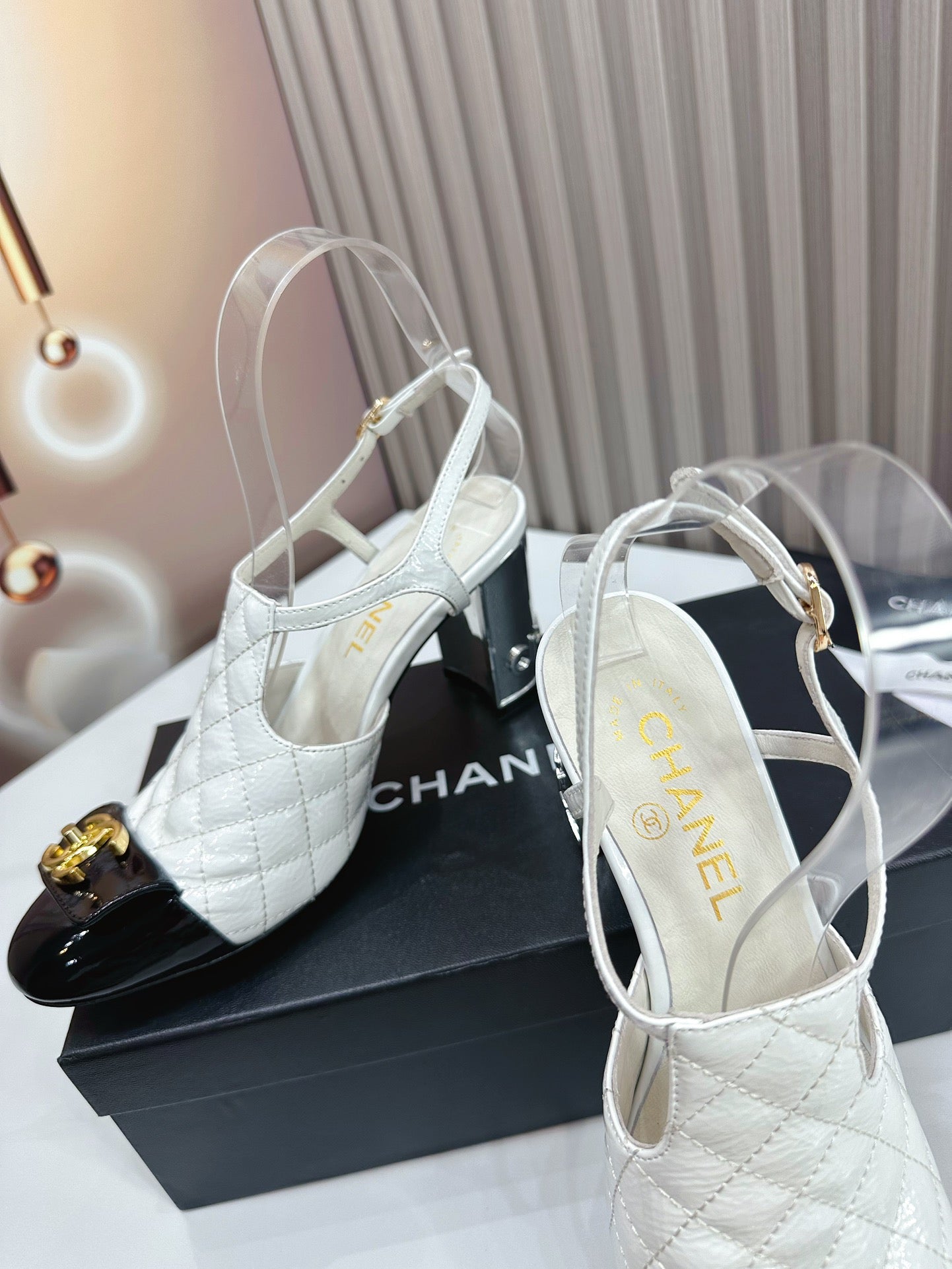 Luxury Shoes Sandals - CHL - 322