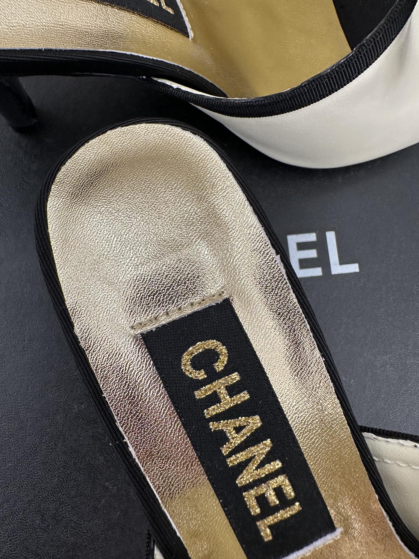 Luxury Shoes Sandals - CHL - 288
