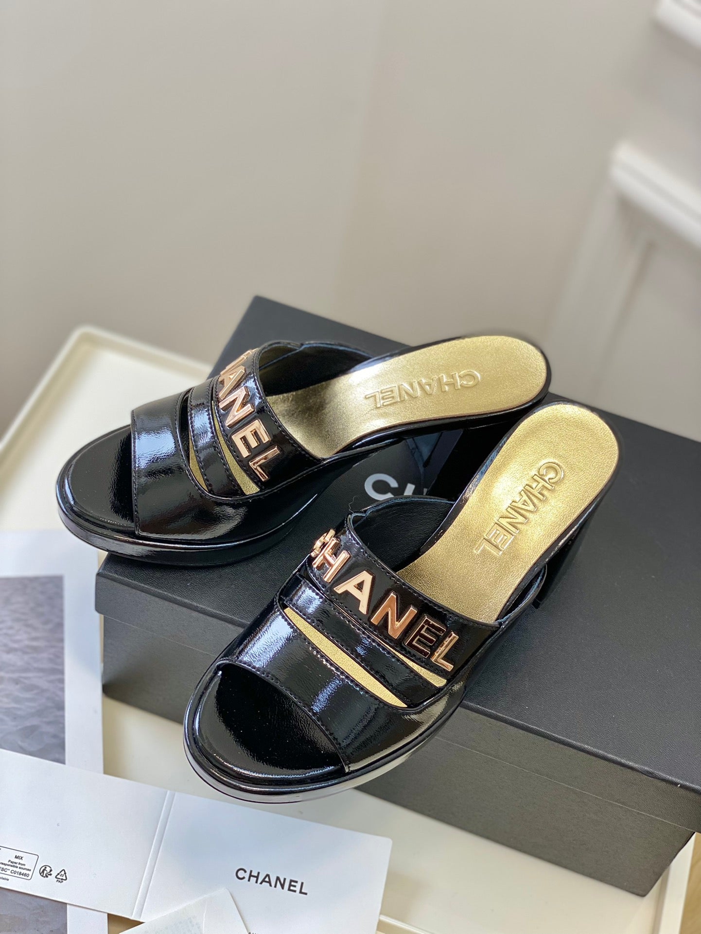 Luxury Shoes Sandals - CHL - 205