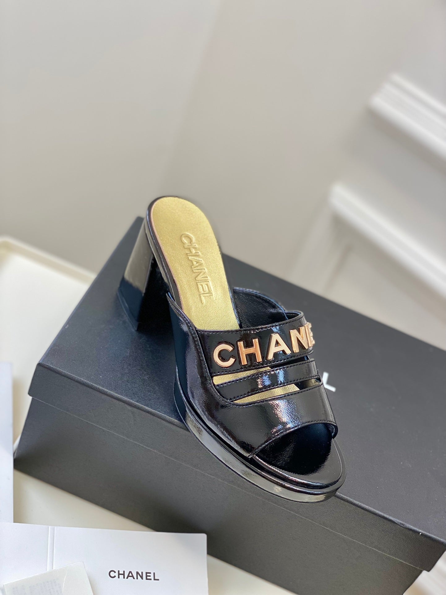 Luxury Shoes Sandals - CHL - 205