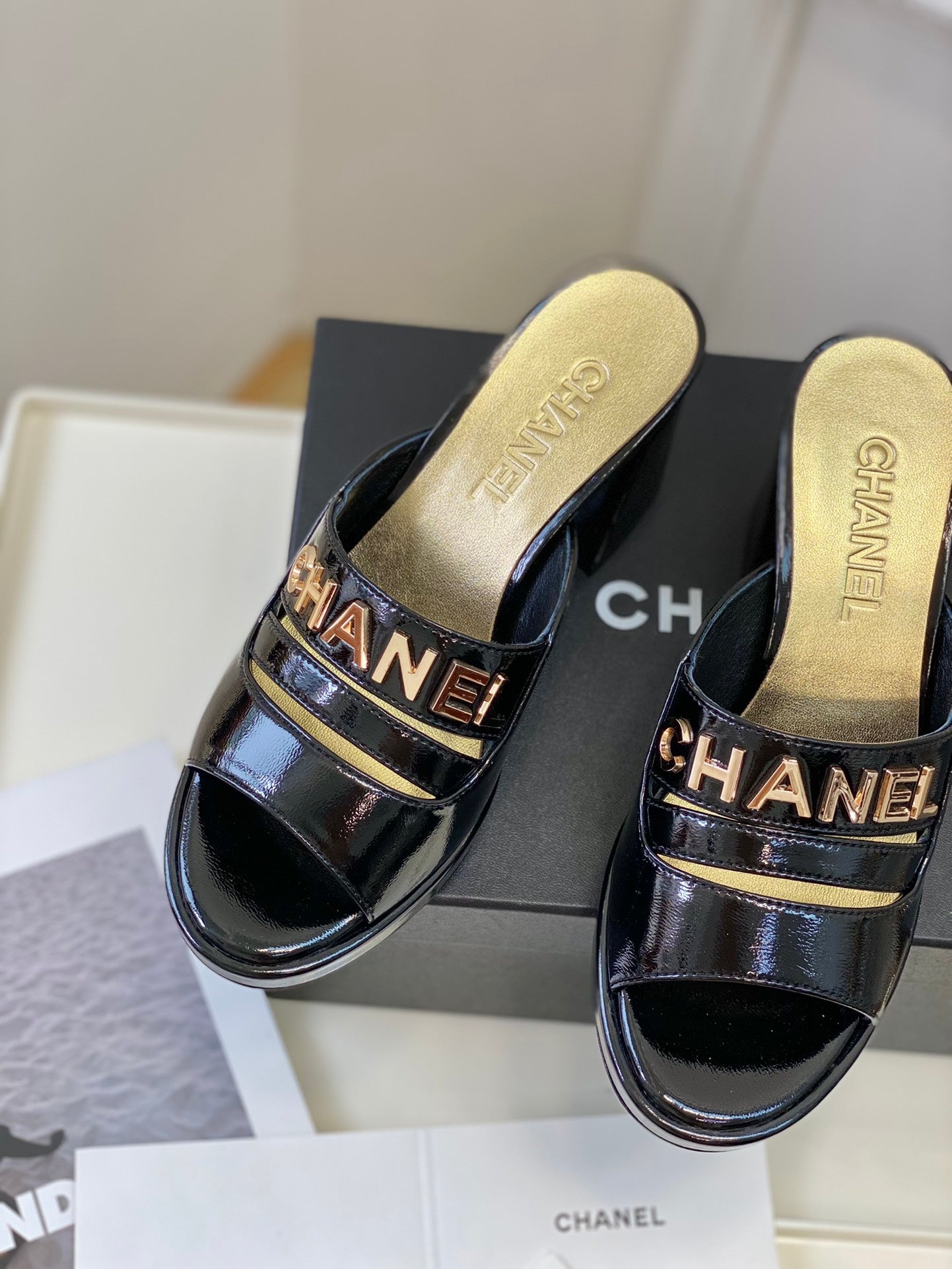 Luxury Shoes Sandals - CHL - 205