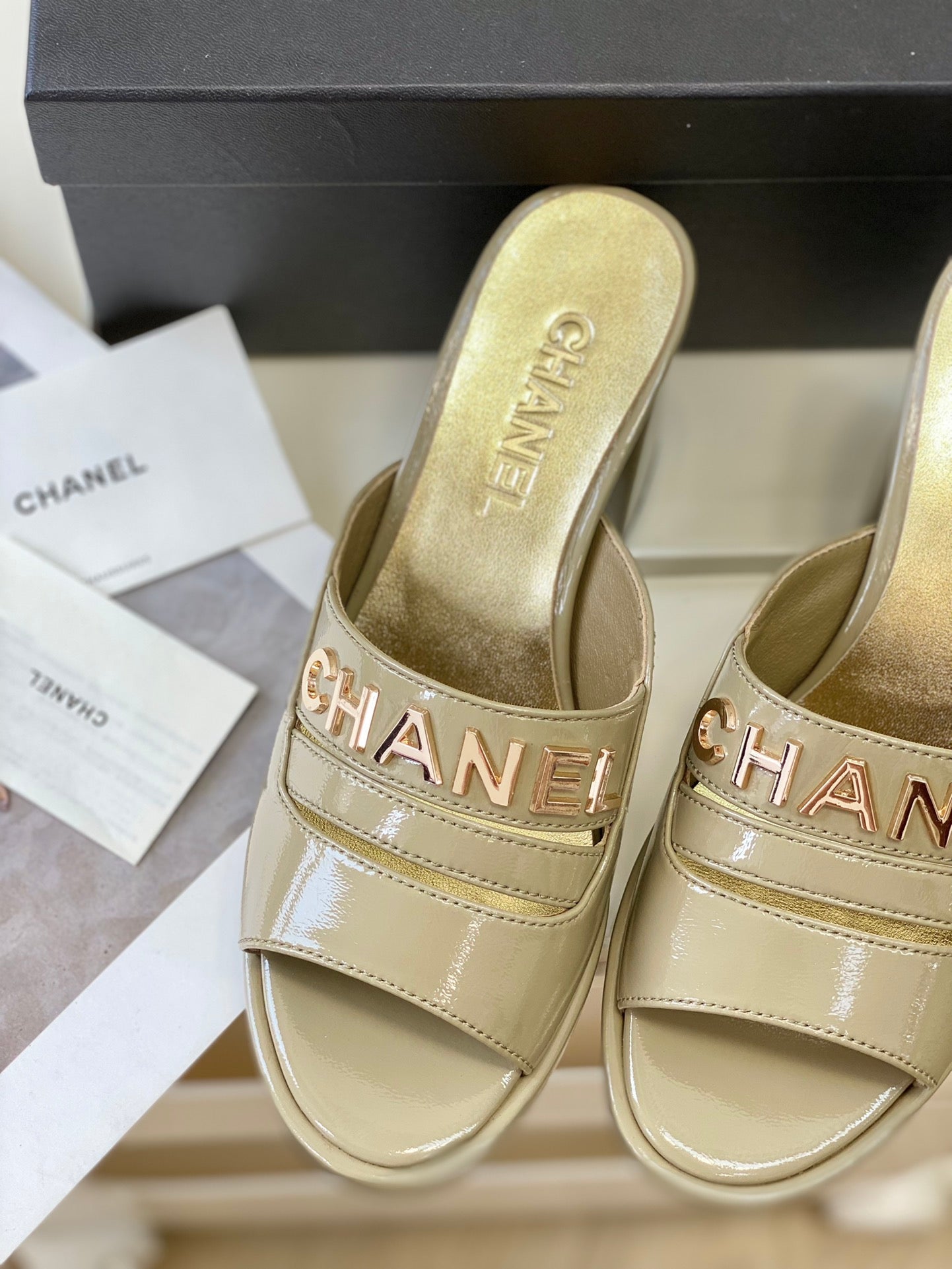 Luxury Shoes Sandals - CHL - 207