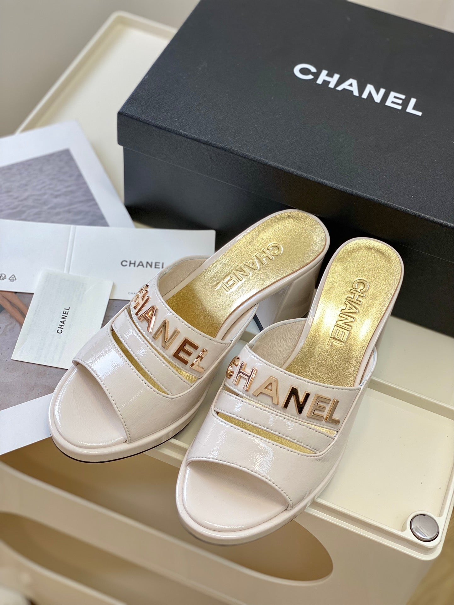 Luxury Shoes Sandals - CHL - 208