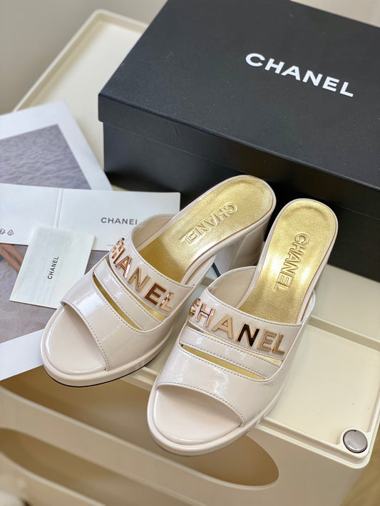 Luxury Shoes Sandals - CHL - 208