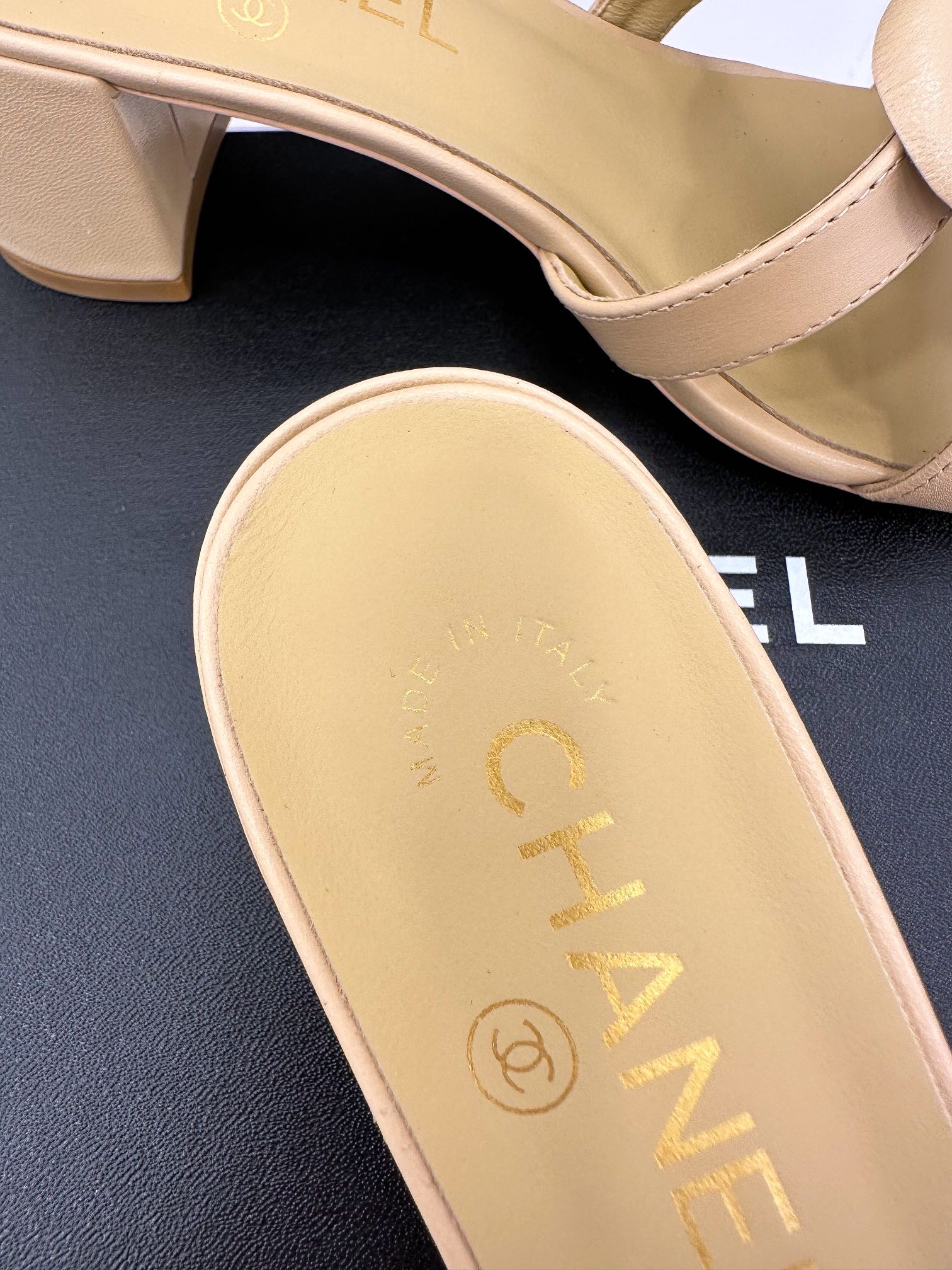 Luxury Shoes Sandals - CHL - 232