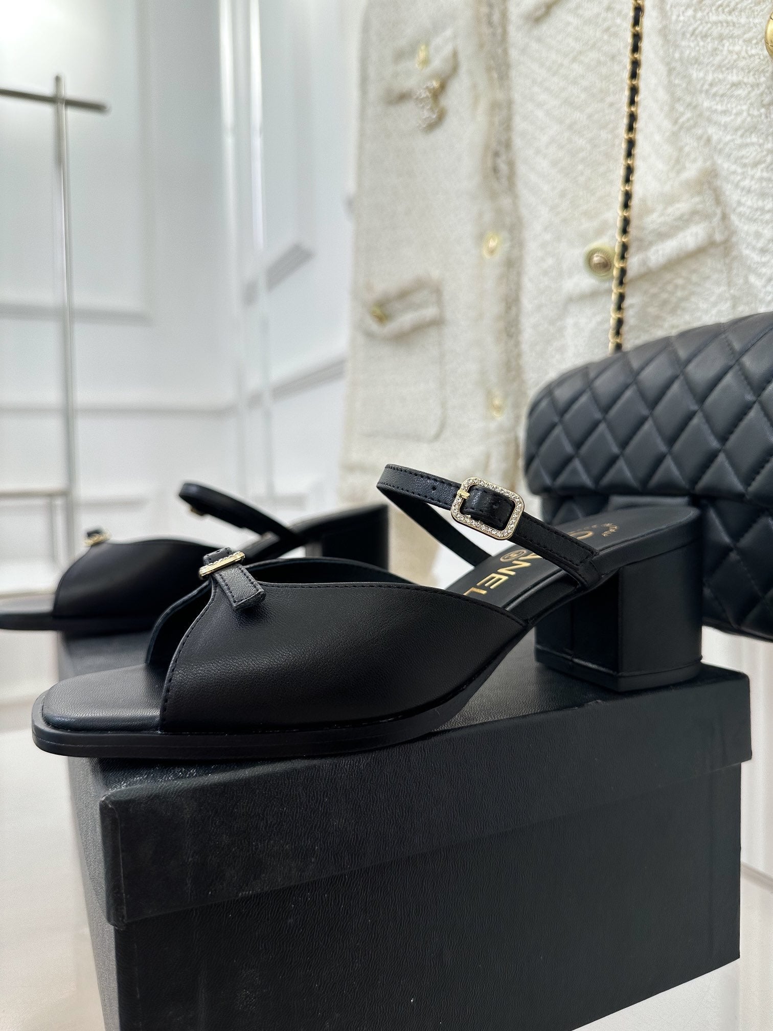 Luxury Shoes Sandals - CHL - 245